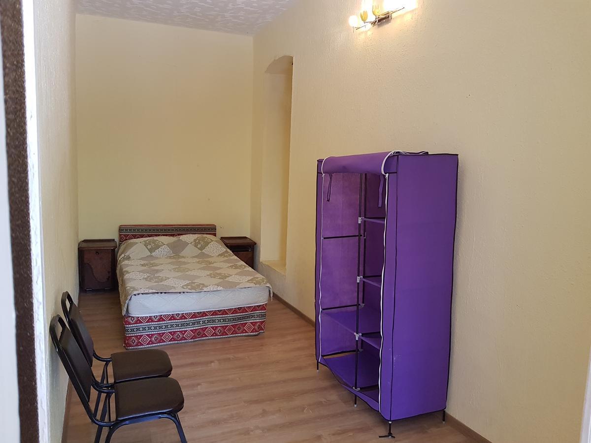 Tbilisi Yard Hostel Exteriör bild